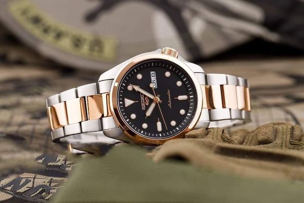 Seiko 5 Sports Superman SRPE58K1 Automatic 100M Black Dial Two Tone  Stainless Steel Bracelet Gents Watch